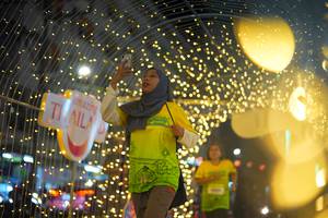 BIB: 
                            <button type="button" onclick="openModal(21750627)" class="btn btn-primary btn-sm float-right btn-popup" data-toggle="modal" data-target=".modal-high-quality">
                        <i class="fas fa-shopping-cart"></i> Add to Cart
                    </button>
                                            <button type="button" onclick="isThisMe(21750627, true)" class="btn btn-success btn-sm float-right btn-popup btn-isme hidden" data-toggle="tooltip" data-placement="bottom" title="นี่คือรูปของคุณใช่ไหม คลิกที่นี่เพื่อเอาเข้าอัลบั้ม">
                        <i class="fas fa-plus"></i> Add to album
                    </button>
                    <button type="button" onclick="isThisMe(21750627, false)" class="btn btn-warning btn-sm float-right btn-popup btn-isnotme hidden">
                        <i class="fas fa-ban"></i> Remove from album
                    </button>